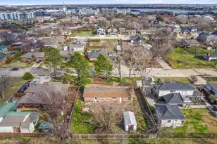 221 W Park St, Little Elm, TX 75068 - Photo 4