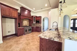 1302 Woodridge Cir, Euless, TX 76040 - Photo 12