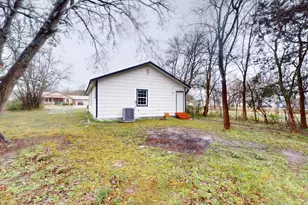 505 Oak St, Commerce, TX 75428 - Photo 26