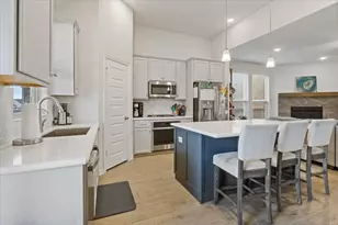 125 Kirwin Dr, Fort Worth, TX 76131 - Photo 10