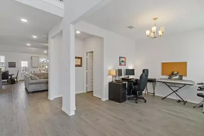 125 Kirwin Drive, Fort Worth, TX 76131 - Photo 4