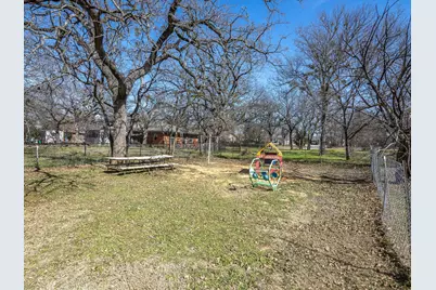 1403 Hovey Street, Bridgeport, TX 76426 - Photo 28