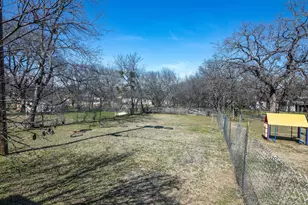 1403 Hovey St, Bridgeport, TX 76426 - Photo 26