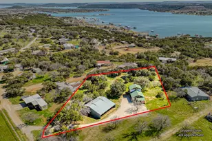 504 Doe Ln, Possum Kingdom Lake, TX 76450 - Photo 2