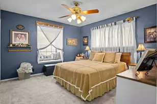 2608 Royal Ln, Granbury, TX 76049 - Photo 12