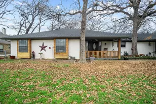 2608 Royal Ln, Granbury, TX 76049 - Photo 32