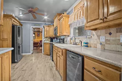 2608 Royal Lane, Granbury, TX 76049 - Photo 22