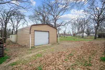 2608 Royal Lane, Granbury, TX 76049 - Photo 38