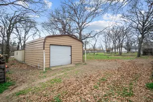 2608 Royal Ln, Granbury, TX 76049 - Photo 38