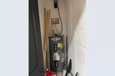 2737 Carpenter Avenue, Dallas, TX 75215 - Photo 14