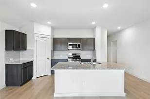 104 John Laurens Dr, Venus, TX 76084 - Photo 2