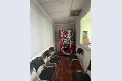 301 SE 14th Street, Grand Prairie, TX 75051 - Photo 14