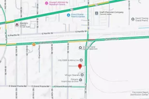 301 SE 14th St, Grand Prairie, TX 75051 - Photo 1