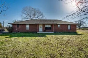 1149 County Road 426A, Cleburne, TX 76031 - Photo 2