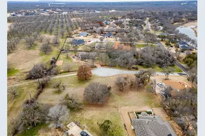 9705 Ravenna Court, Granbury, TX 76049 - Photo 10