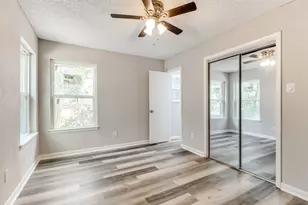 1541 Cloverdale Dr, Fort Worth, TX 76134 - Photo 8