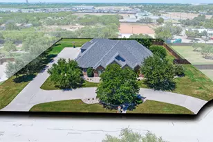 4334 La Hacienda Dr, Abilene, TX 79602 - Photo 4