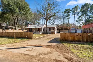 18099 Lakeview Blvd, Mabank, TX 75156 - Photo 1