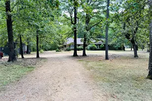 87 County Rd 35920, Powderly, TX 75473 - Photo 2