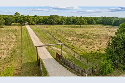 3113 Rock Creek Road, Mineral Wells, TX 76067 - Photo 10