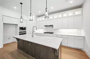 526 Red Barn Dr, Van Alstyne, TX 75495 - Photo 2