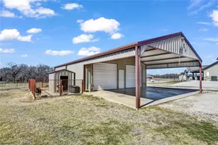 854 Co Rd 3330, Bridgeport, TX 76426 - Photo 4