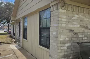1121 Sam Houston Dr, Garland, TX 75042 - Photo 2