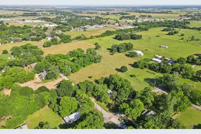 405 W Clifton Street, Pilot Point, TX 76258 - Photo 26