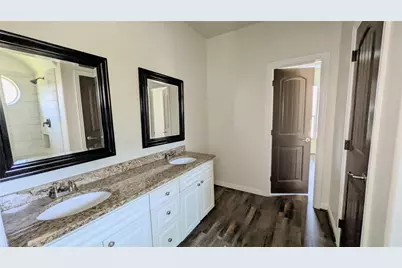 409 Giles Street, Mineola, TX 75773 - Photo 8