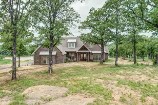 133 Sunset Bay Pointe Ct, Chico, TX 76431 - Photo 4