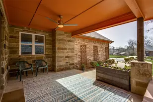 409 W Johnson St, Denison, TX 75020 - Photo 1