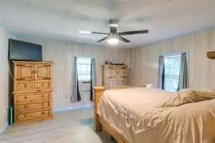 709 N Wilhite St, Cleburne, TX 76031 - Photo 6