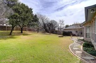813 Hunters Glen Trail, Fort Worth, TX 76120 - Photo 28