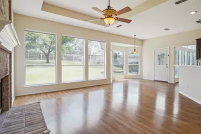 813 Hunters Glen Trail, Fort Worth, TX 76120 - Photo 14