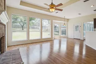 813 Hunters Glen Trail, Fort Worth, TX 76120 - Photo 14