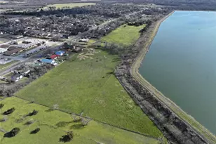 1215 Wolfe City Dr, Greenville, TX 75401 - Photo 4