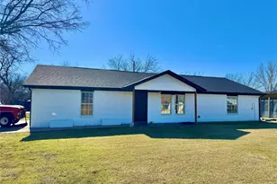 704 Shady Grove Ct, Granbury, TX 76049 - Photo 2