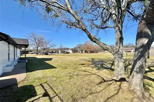 704 Shady Grove Ct, Granbury, TX 76049 - Photo 24