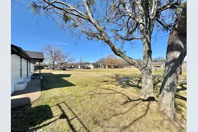 704 Shady Grove Court, Granbury, TX 76049 - Photo 24