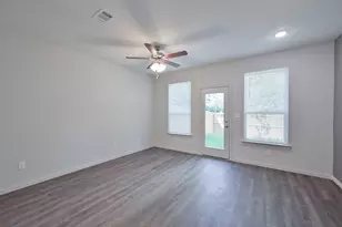 1716 E Powell Ave, Fort Worth, TX 76104 - Photo 6