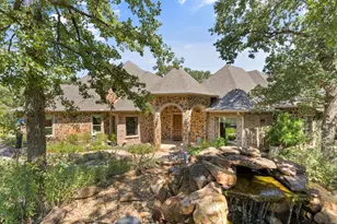 10072 Bluffview Cir, Pilot Point, TX 76258 - Photo 1