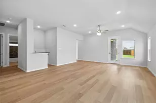 530 Red Barn Dr, Van Alstyne, TX 75495 - Photo 10