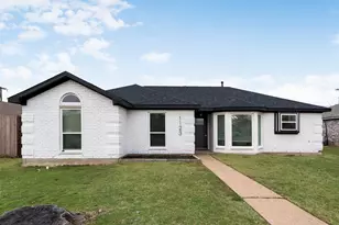 1123 Cypress Dr, Mesquite, TX 75149 - Photo 2