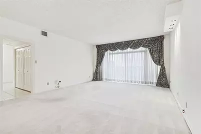 5200 Keller Springs Road #821, Dallas, TX 75248 - Photo 6