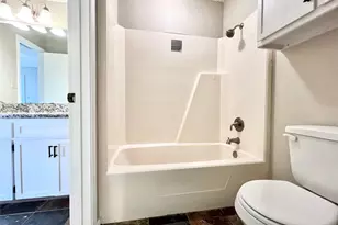 1231 Dallas Dr, Denton, TX 76205 - Photo 14