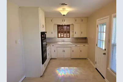 2419 N Shannon Street, Sherman, TX 75092 - Photo 8