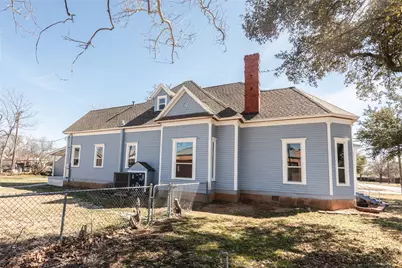 109 Sherman Street, Nocona, TX 76255 - Photo 4