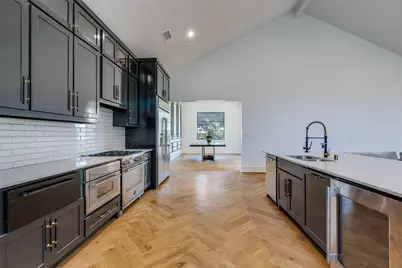 3221 S Glenbrook Drive, Garland, TX 75041 - Photo 10
