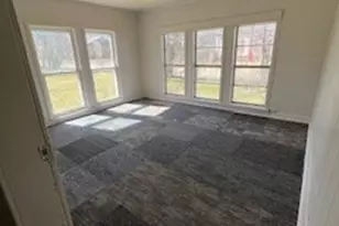 835 W Thompson St, Jacksboro, TX 76458 - Photo 6