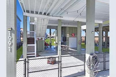 1991 Royaville Court, Port Bolivar, TX 77650 - Photo 8